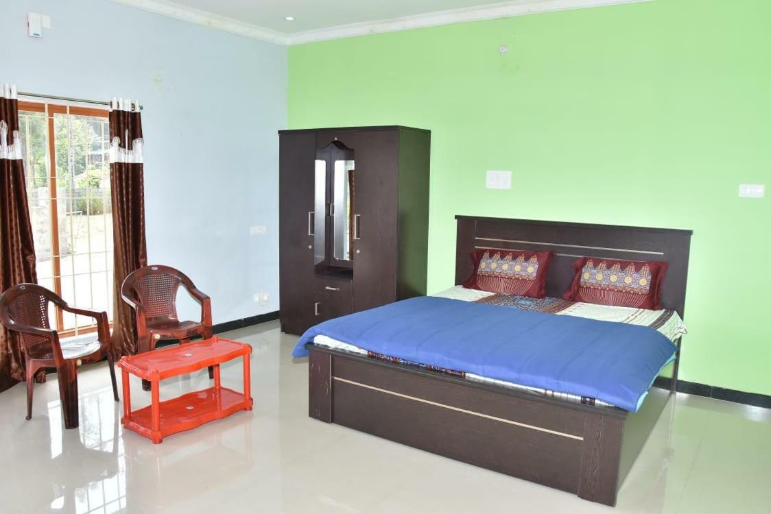 Tom And Jerry Resorts Yercaud Exterior photo